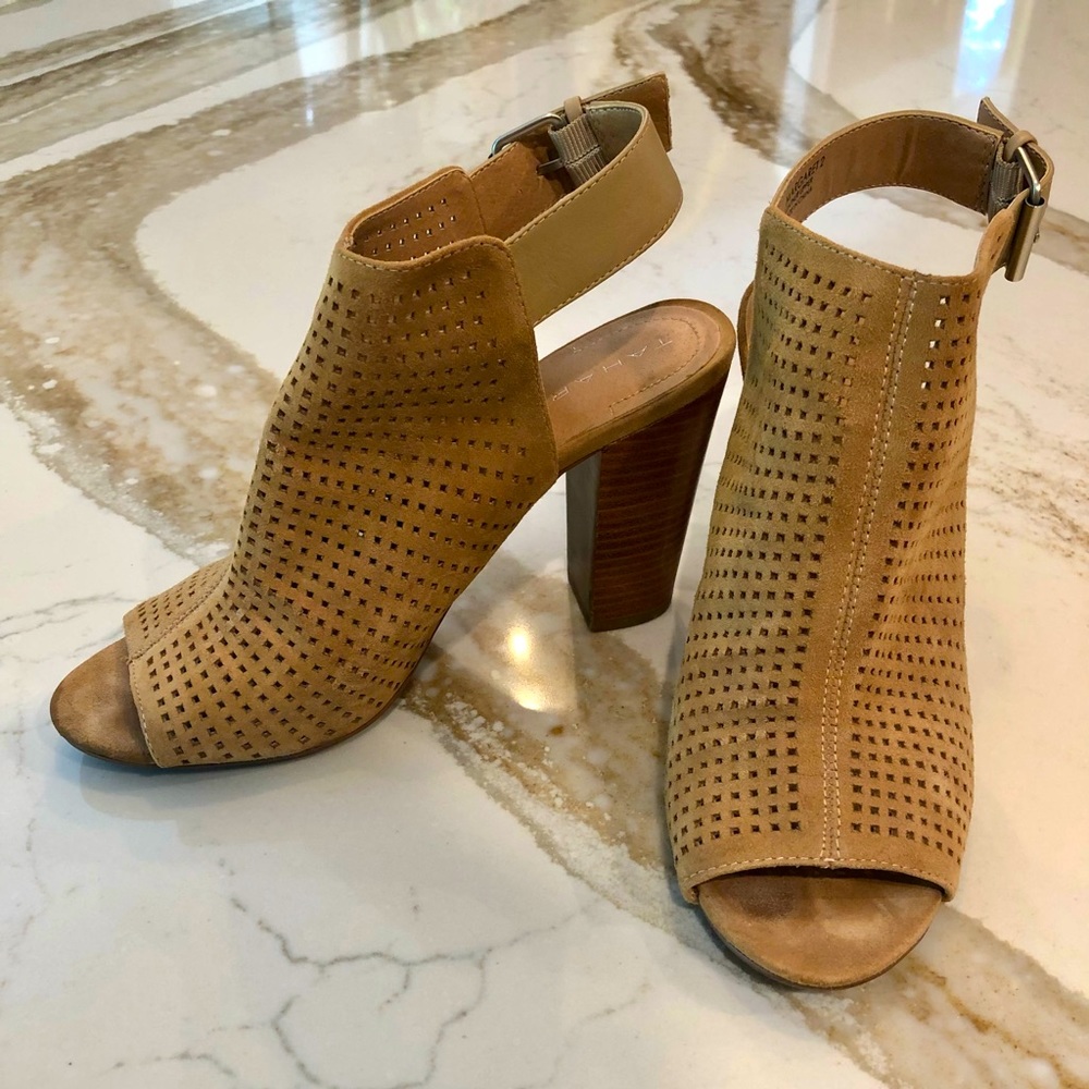 Tahari Margaret Suede Sandal/Bootie- Size 9 Excellent condition!  Like New!